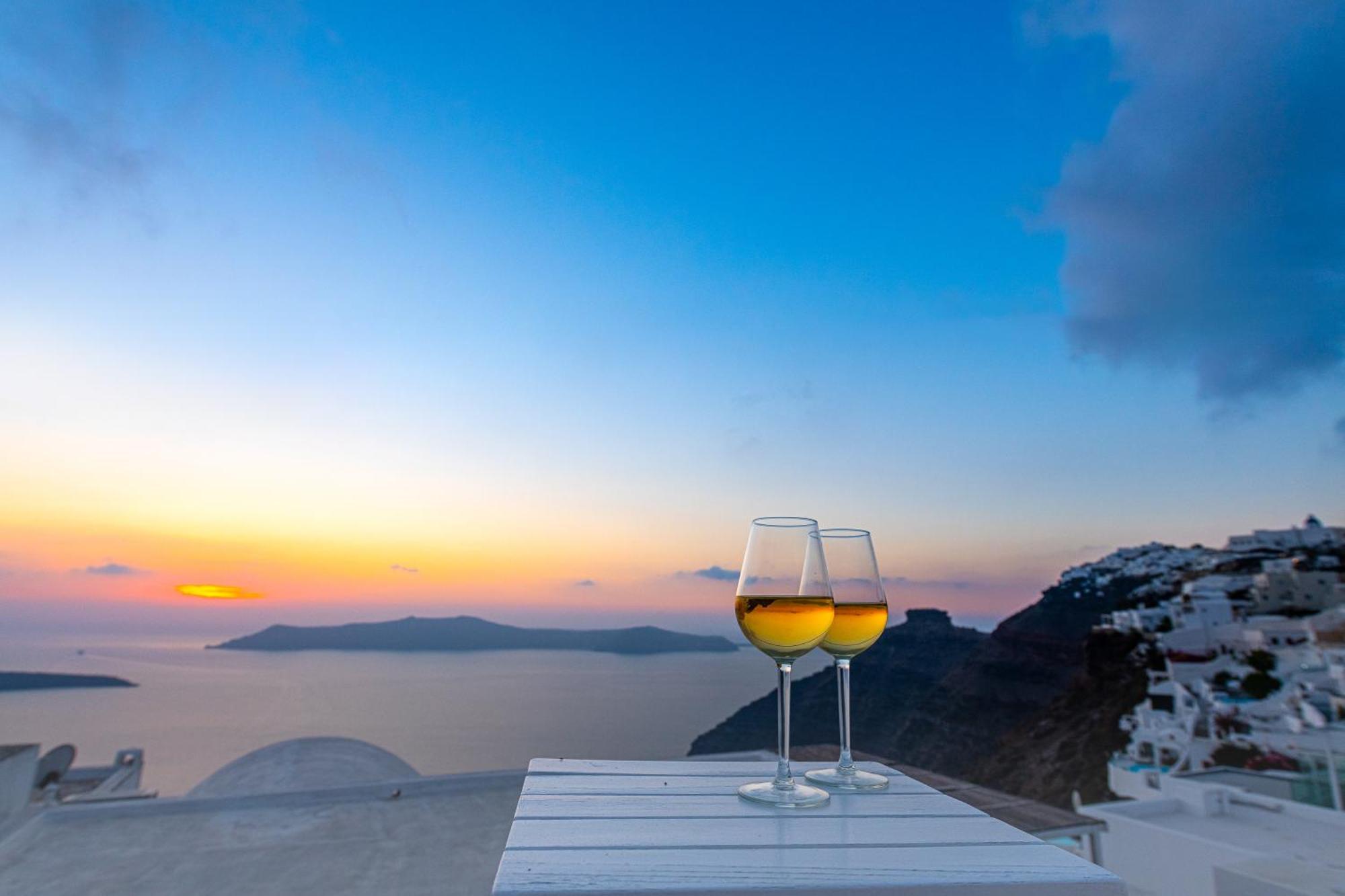 Reverie Santorini Hotel Firostefani Exterior foto
