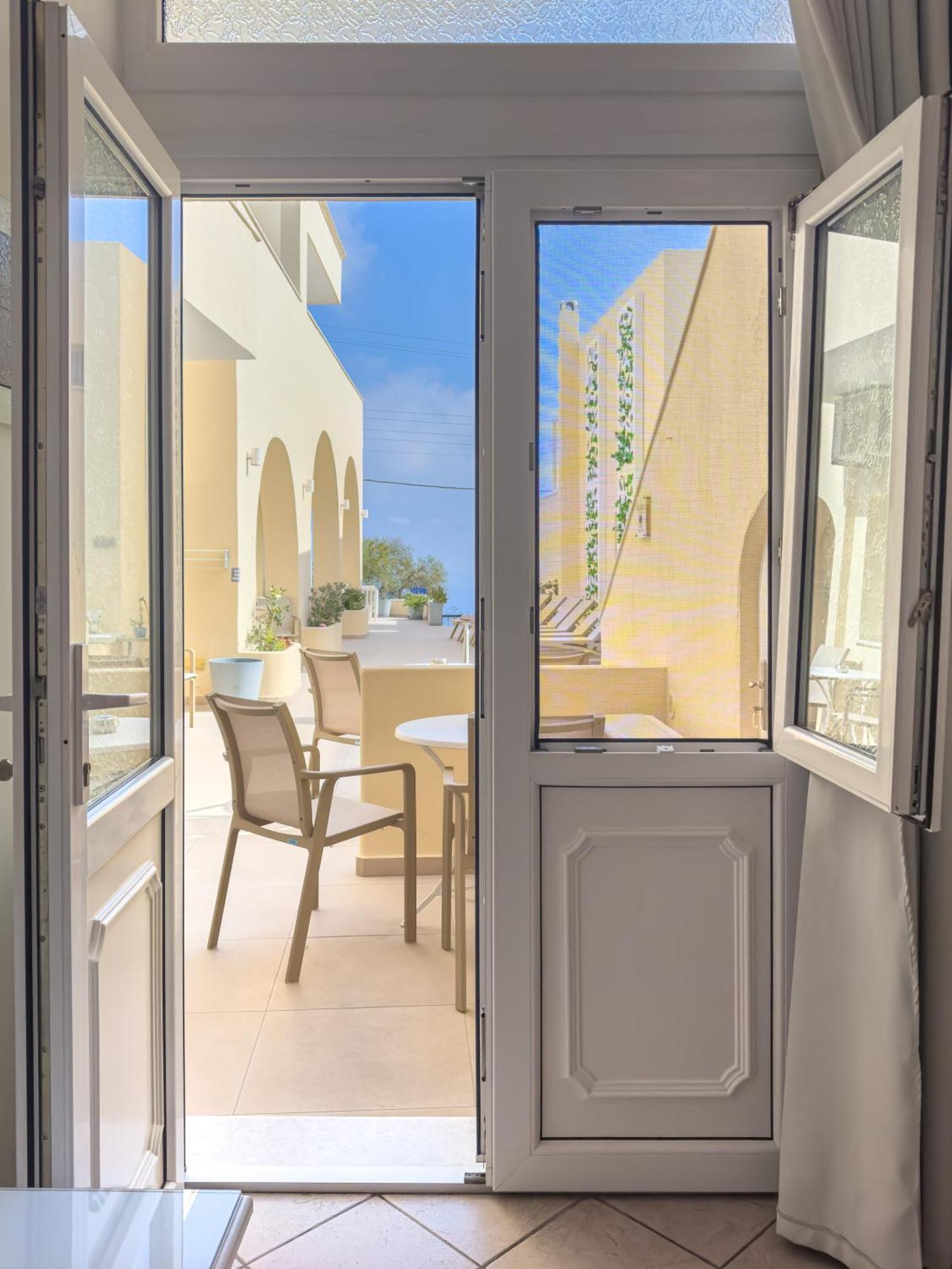Reverie Santorini Hotel Firostefani Exterior foto